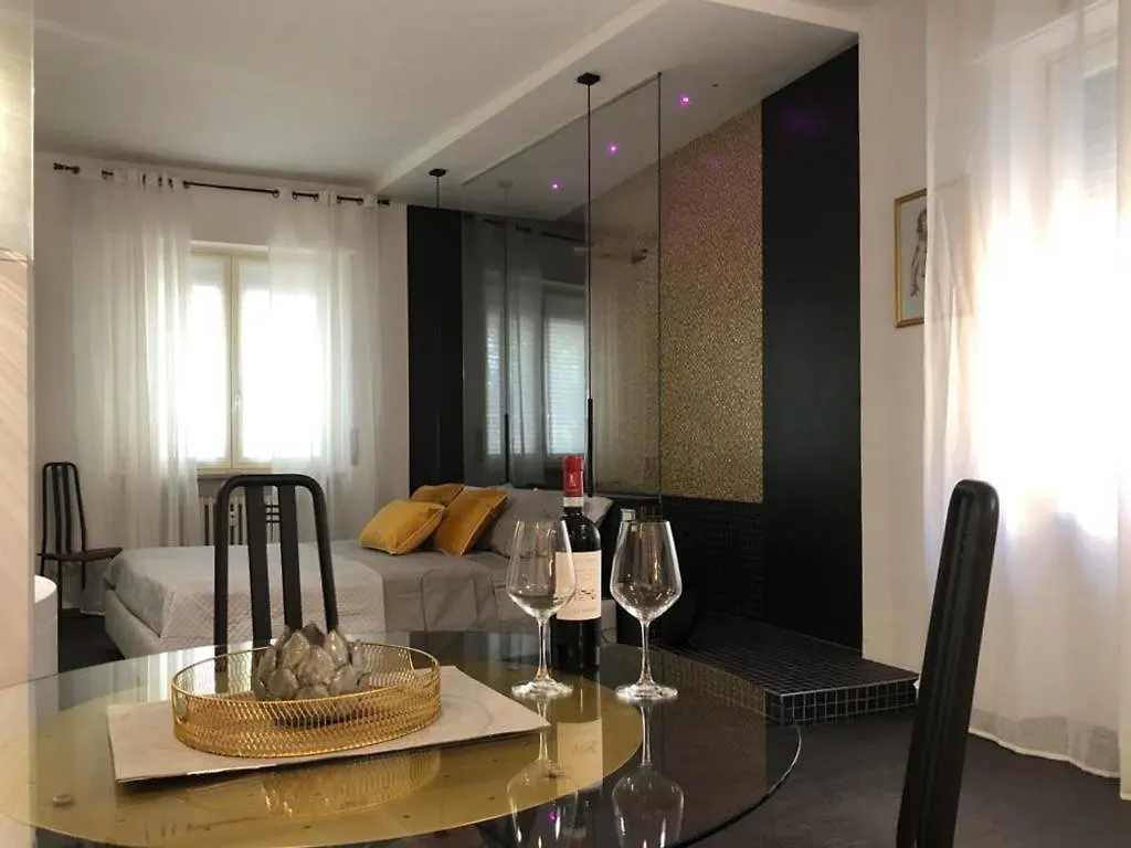 Romantic Apartment Verona contacts
